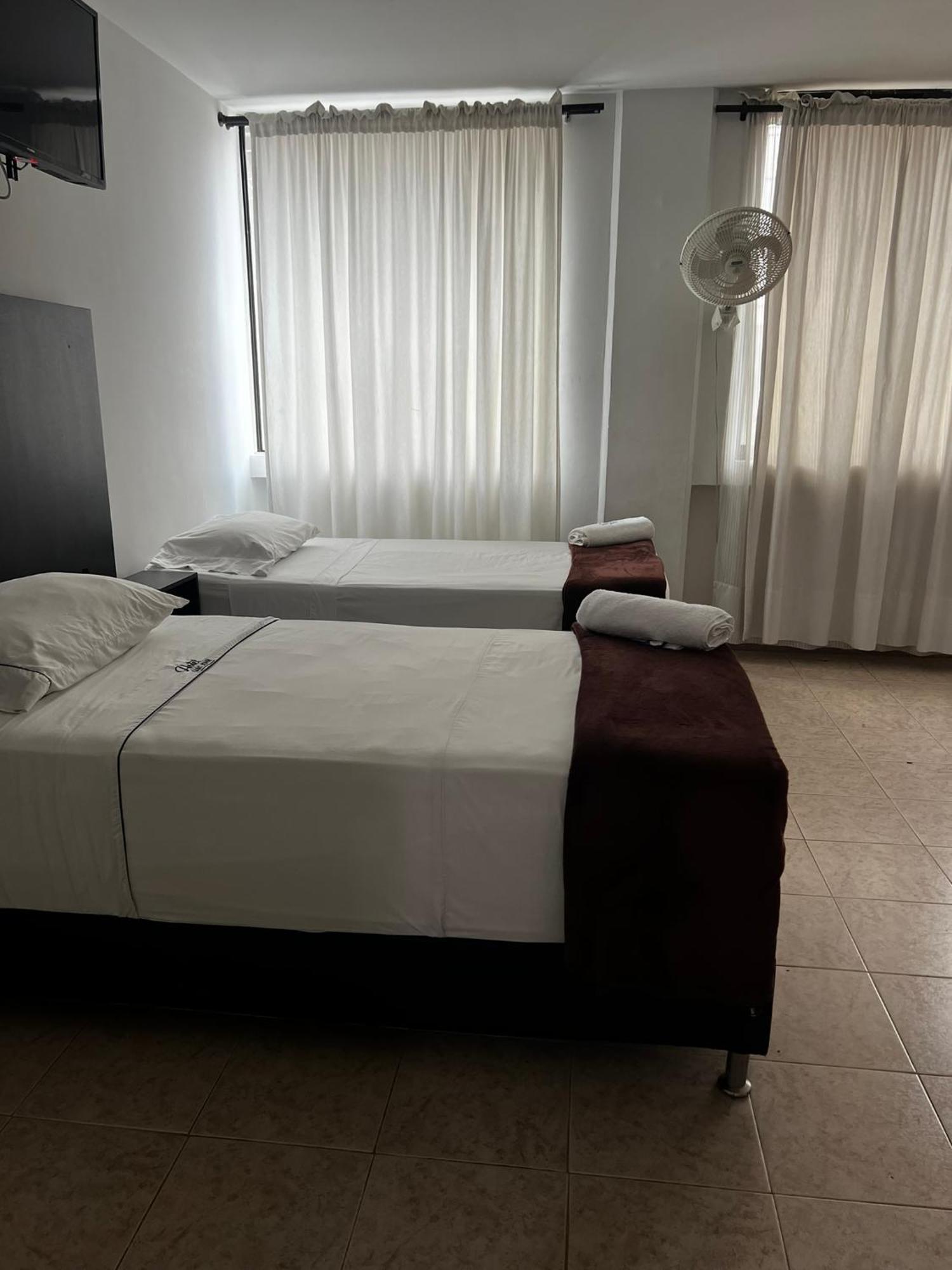 Hotel Saint John Medellin Exterior photo