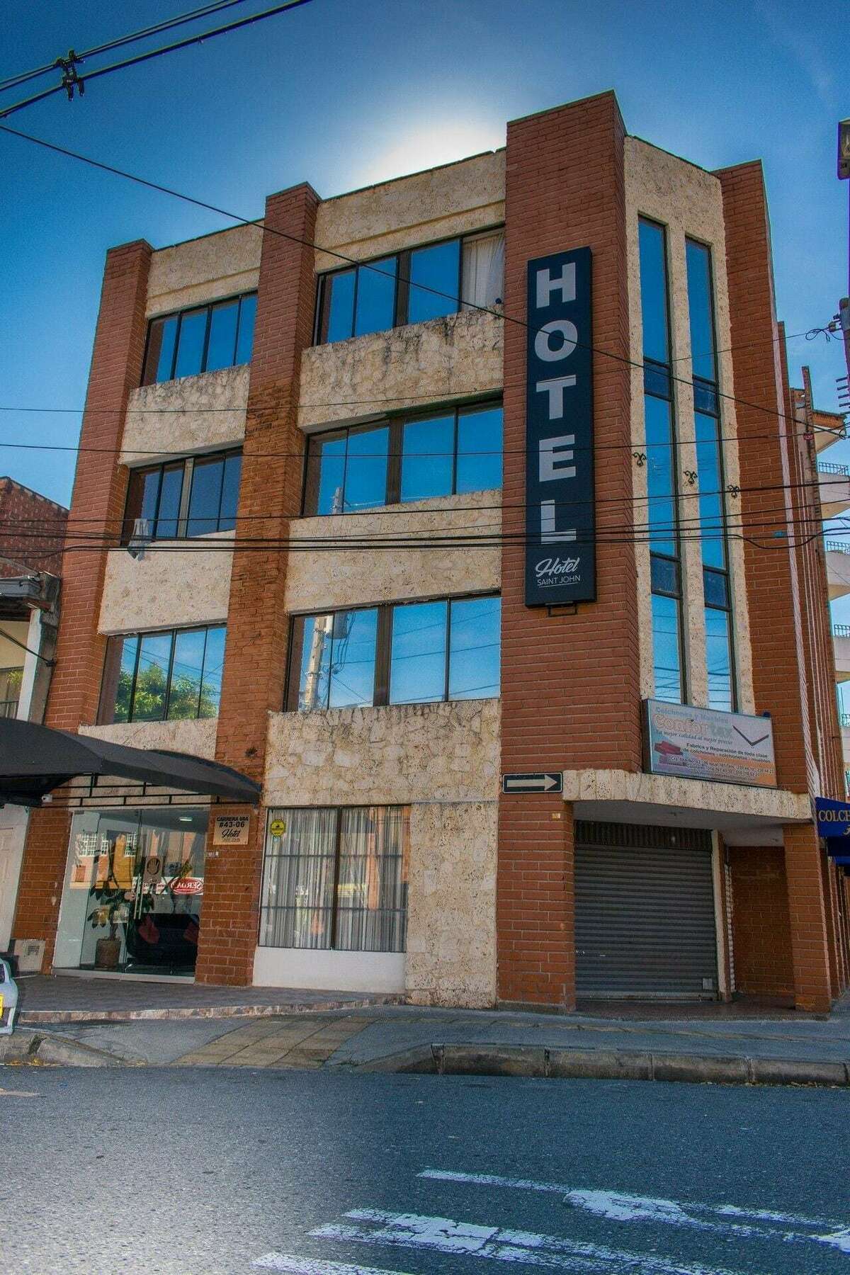 Hotel Saint John Medellin Exterior photo